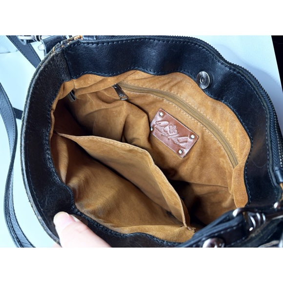 Patricia Nash Black Tooled Leather Crossbody - Picture 3 of 7